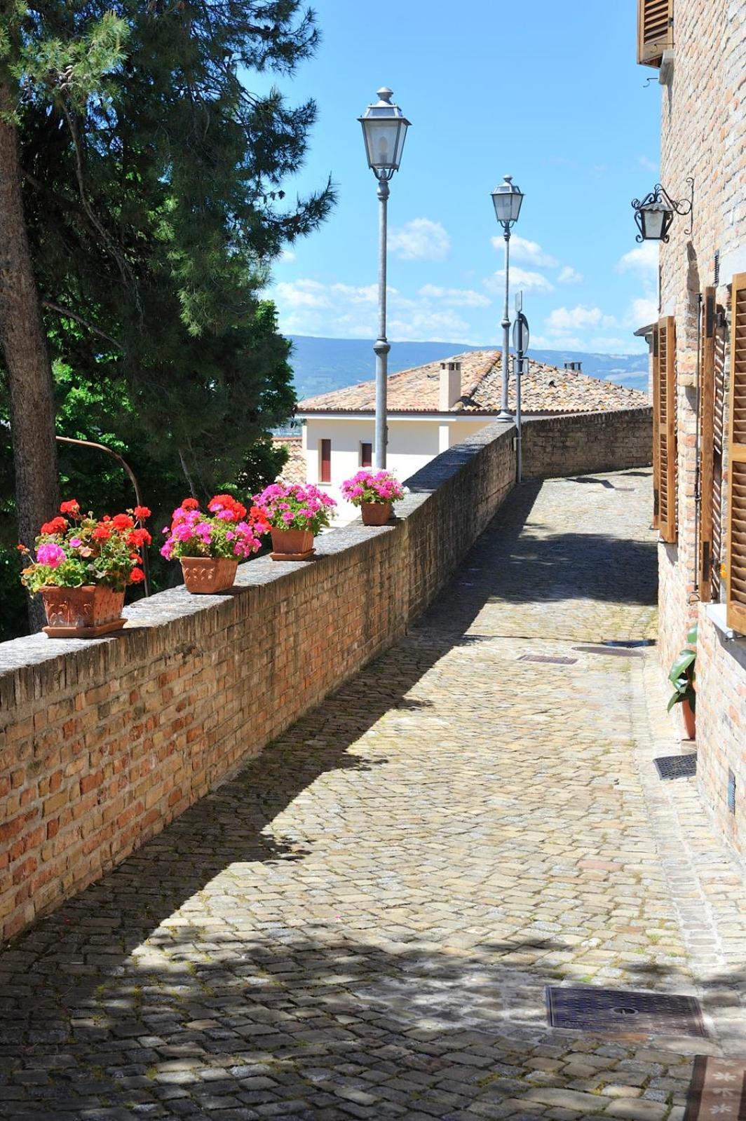 Diffuso Borgo Montemaggiore 5*